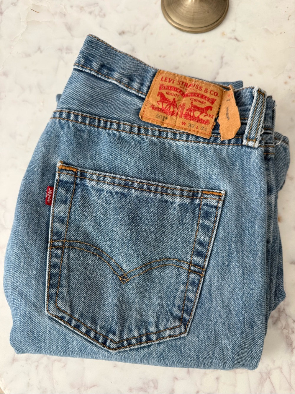 Levi's Light Wash Men's Relaxed Jeans - Classic Back Pocket